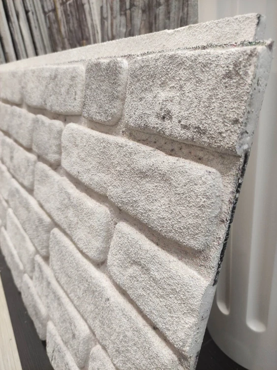 UNISPO Fasádní obklad – cihla UAC04 - 120x50x3,5cm / 0,6m²